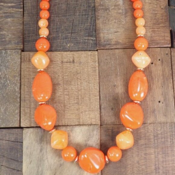 Orange bead necklace earring set with large chunky beads and gold accents - Picture 8 of 12